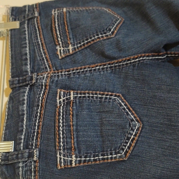 a.n.a A New Approach Women's Cuffed Denim Jeans - Picture 6 of 7